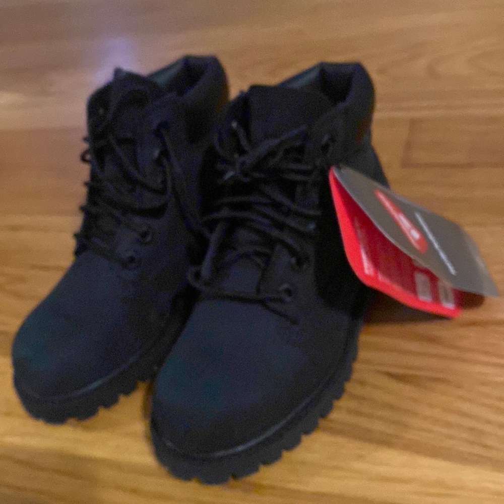 NWT kids timberlands
